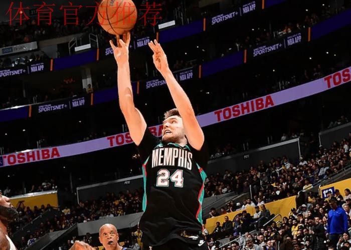 高效奇兵!卡姆-斯潘塞半场6投4中,得到12分1篮板3助攻 高效奇兵!卡姆-斯潘塞半场6投4中,得到12分1篮板3助攻